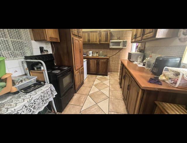 3 BEDROOM HOUSE FOR SALE IN WITPOORTJIE